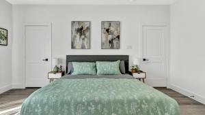 Ένα ή περισσότερα κρεβάτια σε δωμάτιο στο Urban Haven in the heart of Dallas l Pet Friendly