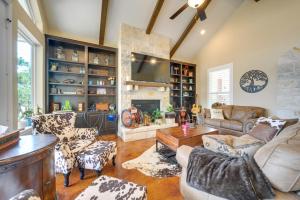 a living room filled with furniture and a fireplace at Family-Friendly Johnson City Home Near State Parks in Hye