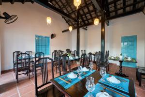 Restaurace v ubytování Hoi An Legend Charm Boutique Hoi An Hotel + 34 fotografií