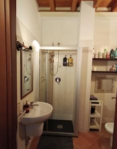 Koupelna v ubytování B&b del bosco e del lago Elimar