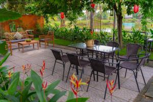 Zahrada ubytování Laoxao Lakeview Homestay