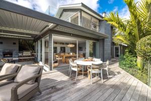 Balkoni atau teres di Serenity - Stay Waiheke