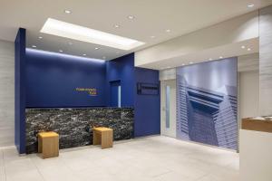منطقة الاستقبال أو اللوبي في Four Points Flex by Sheraton Yokohama West