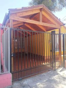 Το κτήριο όπου στεγάζεται  η παραθεριστική κατοικία