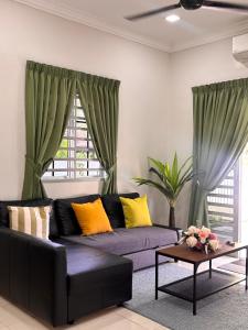 A seating area at Lodging Mak Endon