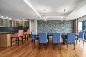 Posezení v ubytování JW Marriott Hotel and Suites Saigon + 37 fotografií