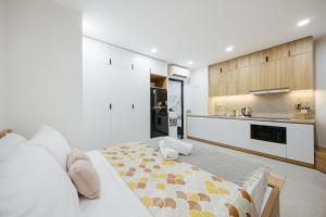 Kuchyň nebo kuchyňský kout v ubytování Label6 Coliving Rooftop Lakeview