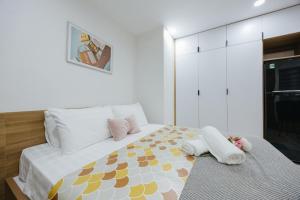 Postel nebo postele na pokoji v ubytování Label6 Coliving Rooftop Lakeview