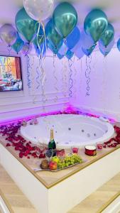 Fotografia z galérie ubytovania JACUZZI ROYAL SUITE v Budapešti