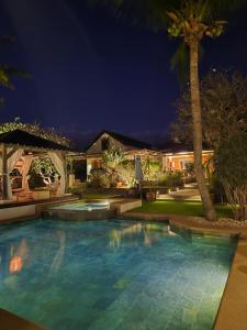 Бассейн в Shanti Ghar Guest House или поблизости