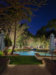 Бассейн в Shanti Ghar Guest House или поблизости