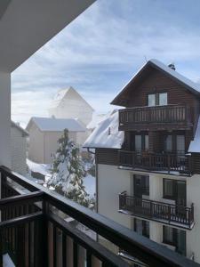 Nespecifikovaný výhled na hory nebo výhled na hory při pohledu z aparthotelu + 11 fotografií