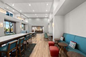 Posezení v ubytování Hampton Inn & Suites Phoenix/Gilbert