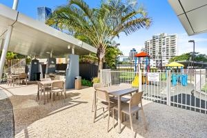 Gallery image of Wings Resort Surfers Paradise in Gold Coast