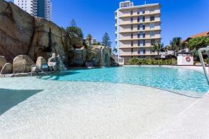 Gallery image of Wings Resort Surfers Paradise in Gold Coast +14 photos