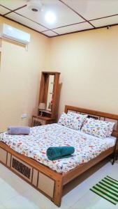 Postel nebo postele na pokoji v ubytování Leela Resort