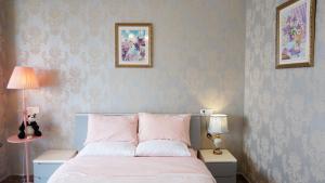 Xiao Yu Residential Apartment Near Jiefangbei and Hongya Cave客房内的一张或多张床位