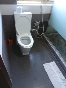 Ένα μπάνιο στο Crownedge Hotels