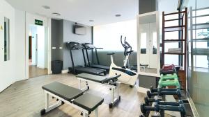 Fitness centrum a/nebo fitness zařízení v ubytování Sea You Hotel Port Valencia