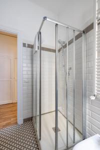 A bathroom at VATICAN COZY APARTMENT - GIULIANA