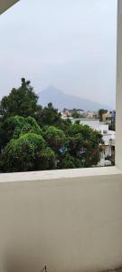 Peisaj natural din apropierea acestei camere de închiriat