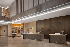 Móttaka eða anddyri á Home2 Suite by Hilton Chengdu Pengzhou
