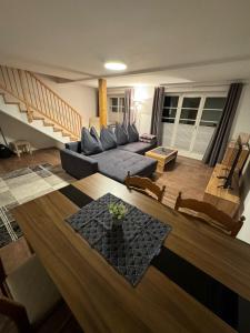 Posedenie v ubytovaní Haus Kampl - Appartement Grundlsee