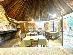 Restaurace v ubytování Su Barraccu Del Golgo