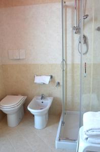 Koupelna v ubytování Nouvel Hotel Des Bains
