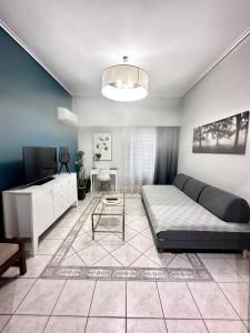 Foto dalla galleria di Maria's Sunny Apartment a Pireo