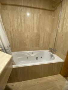 Koupelna v ubytování Apartamento en Oviedo + 4 fotografie