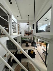 Posezení v ubytování One loft design rooftop pool - Chambre chez l'habitant