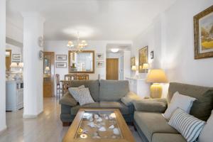 Χώρος καθιστικού στο Apartamento familiar La Atalaya