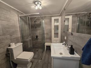 Ένα μπάνιο στο "Pianist" City Break Apartment +55 φωτογραφίες