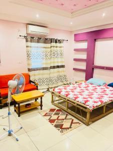 Posezení v ubytování Beautiful luxury room Aci 2000 Hamdallaye