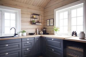 Gallery image of Spacious cabin with panoramic view, bbq, Wifi & fireplace in Lii