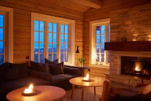 Gallery image of Spacious cabin with panoramic view, bbq, Wifi & fireplace in Lii +28 photos