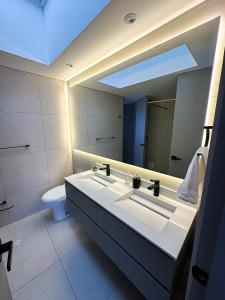 Fotografie z fotogalerie ubytování Vivienda lujosa y amplia en Chapinero Bogota v destinaci Bogotá