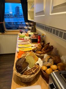 Φαγητό σε αυτό το ξενοδοχείο ή κάπου εκεί κοντά +16 φωτογραφίες