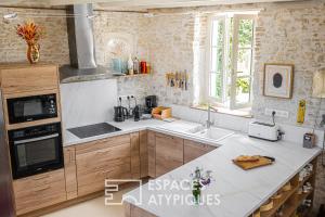 Afbeelding uit fotogalerij van Maison de vacances de charme avec piscine in Saint-Georges-dʼOléron