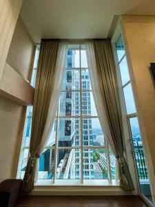 DadapApt Roseville Soho BSD 1 BR Mezzanine with Netflix & Pool by Damaresa的相册照片