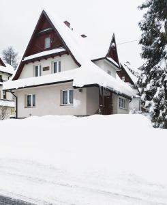 Obiekt Dom Lesnik zimą