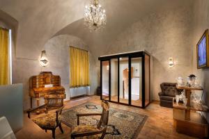Posezení v ubytování Little King Hotel U Malvaze