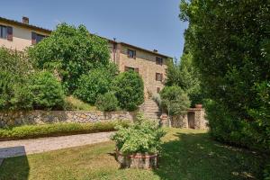 AgelloにあるVilla Madona del Giglio by MMegaの石壁の建物 +37枚の写真