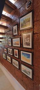 Fotografie z fotogalerie ubytování 3 BHK Mrudgandh Villa, Dapoli Near Tamastirth Beach v destinaci Dapoli