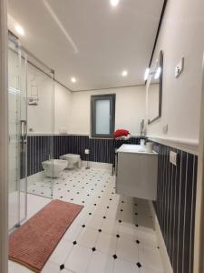 Ένα μπάνιο στο Cantici