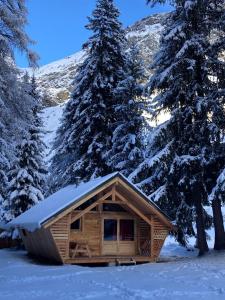 Huttopia Champagny en Vanoise v zimě