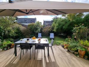 Zahrada ubytování CAP MARIN DE LANCIEUX charmante et spacieuce à 50 m de la plage