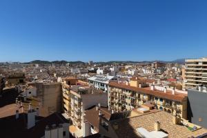 Výhľad na mesto Fuengirola alebo výhľad na mesto priamo z apartmánu
