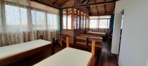 Postel nebo postele na pokoji v ubytování Hotel Boutique Hurvínek + 100 fotografií